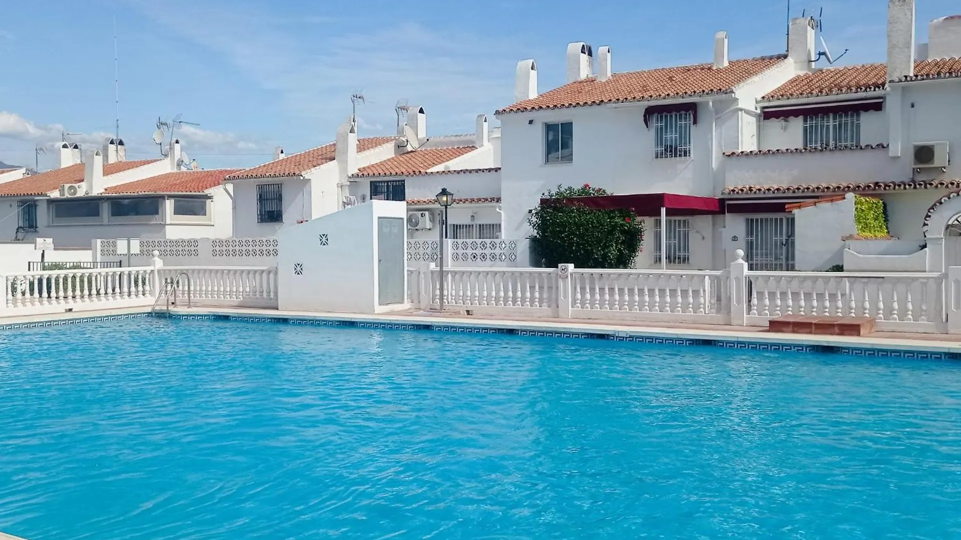 Refugio Acogedor Con Piscina Apartment Estepona