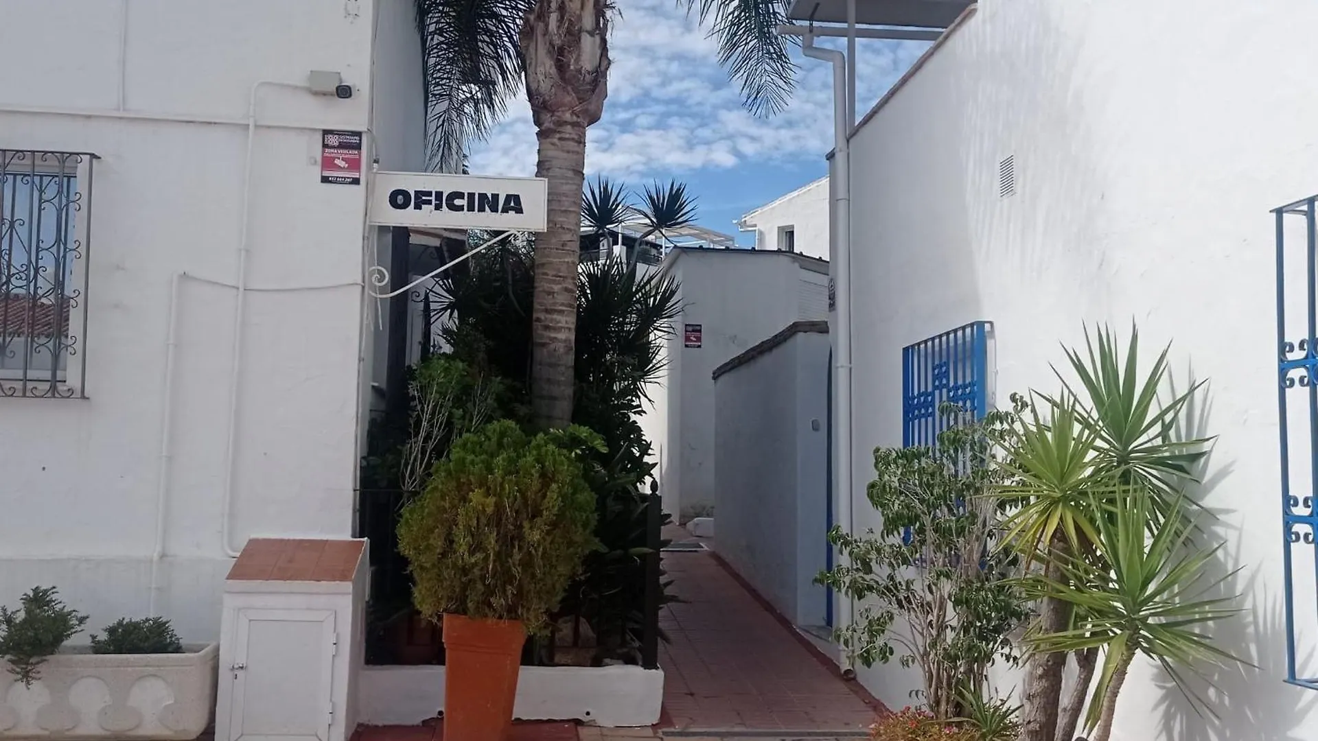 Refugio Acogedor Con Piscina Apartment Estepona Spain