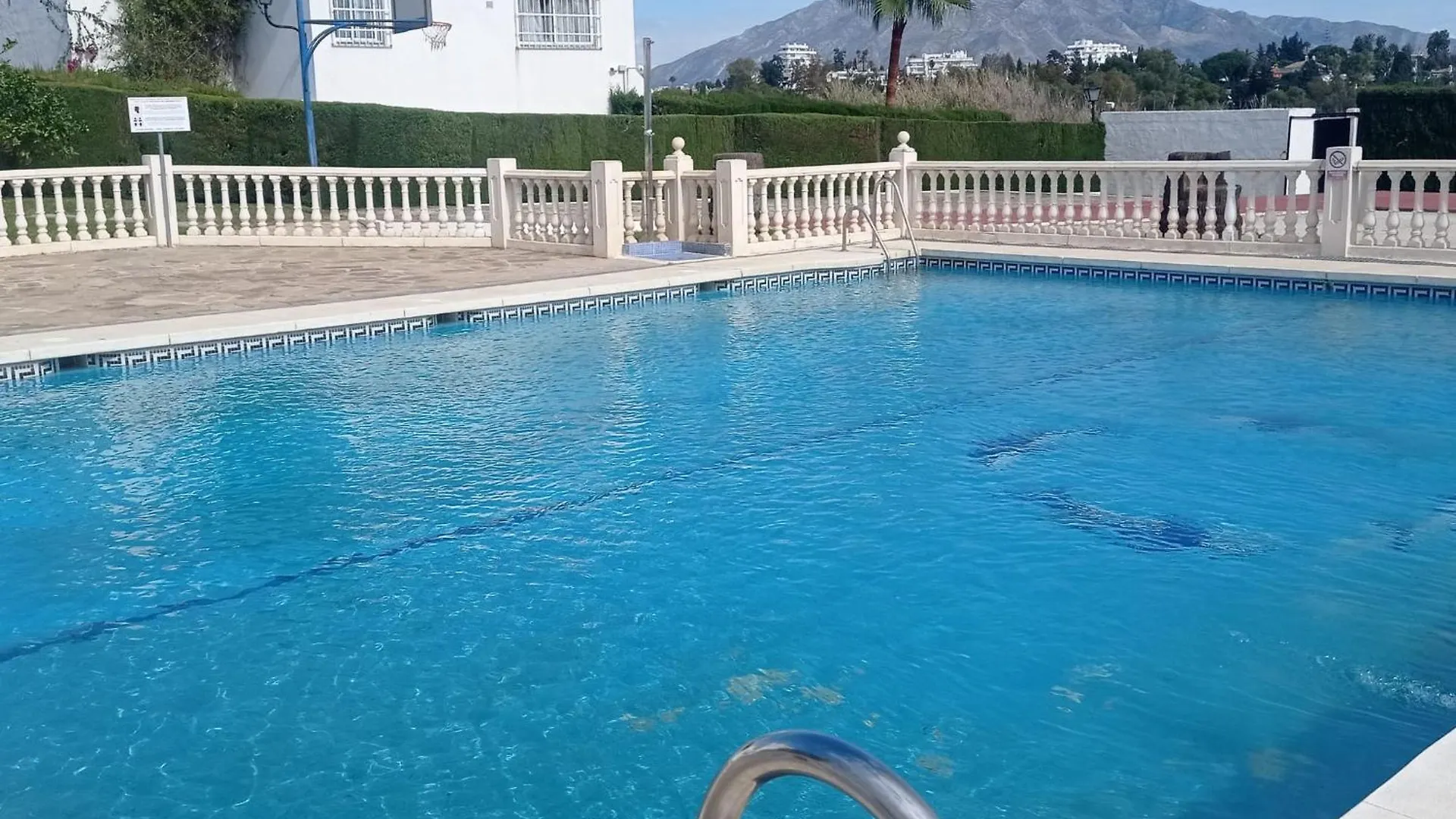 Refugio Acogedor Con Piscina Apartment Estepona Spain